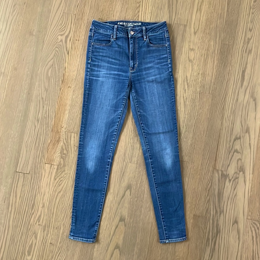 American Eagle Hi-Rise Jeans